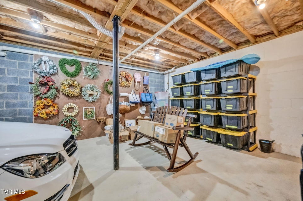 Photo #26: 31 Oak Leaf Circle