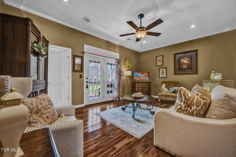 Photo #9: 31 Oak Leaf Circle