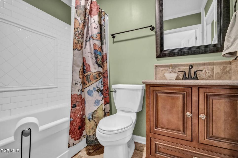 Photo #18: 31 Oak Leaf Circle