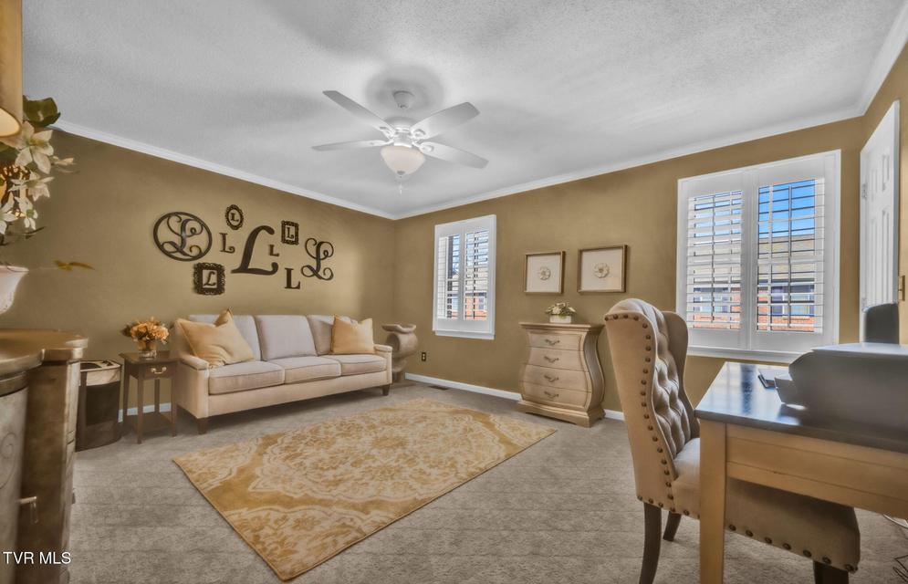 Photo #21: 31 Oak Leaf Circle