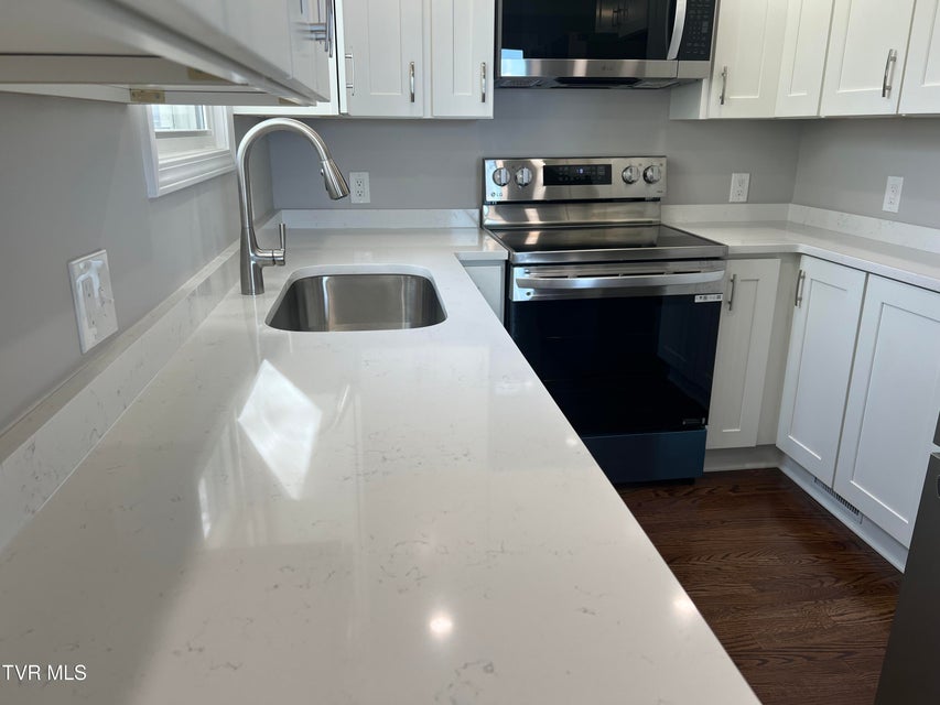 Photo #7: 1829 Kenwood Road