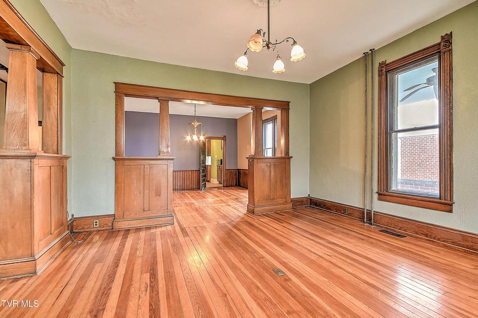 Photo #15: 822 Georgia Avenue