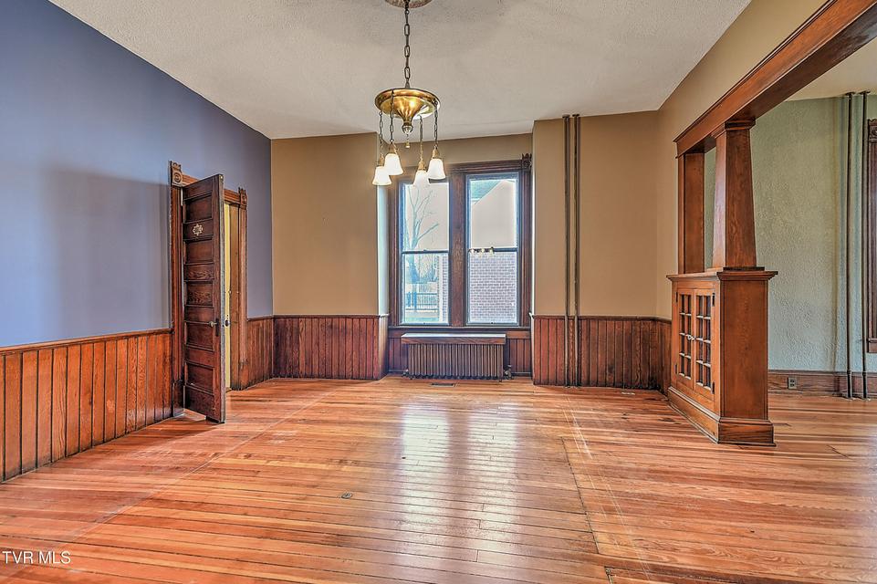 Photo #18: 822 Georgia Avenue