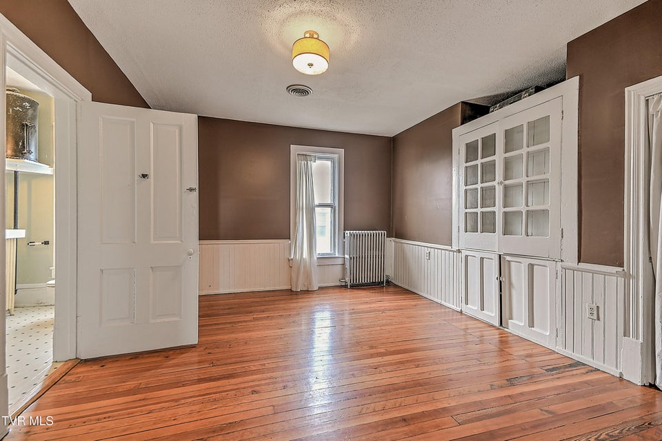 Photo #48: 822 Georgia Avenue