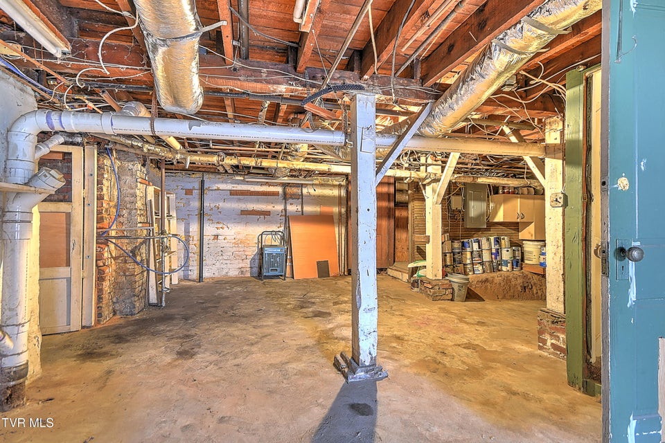 Photo #61: 822 Georgia Avenue