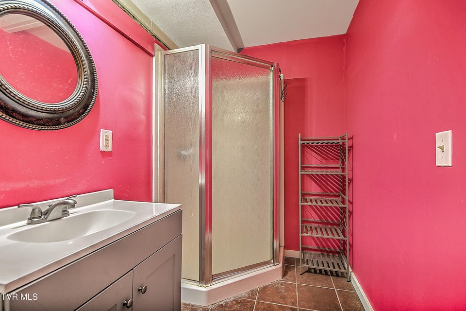 Photo #66: 822 Georgia Avenue