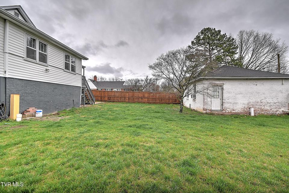 Photo #73: 822 Georgia Avenue