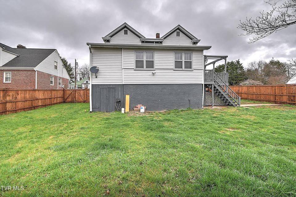 Photo #74: 822 Georgia Avenue