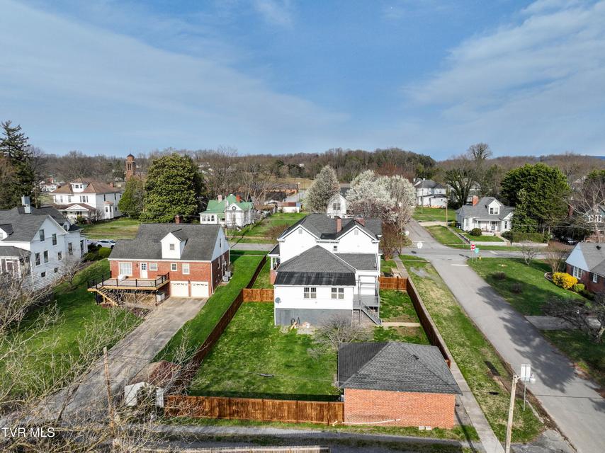 Photo #77: 822 Georgia Avenue