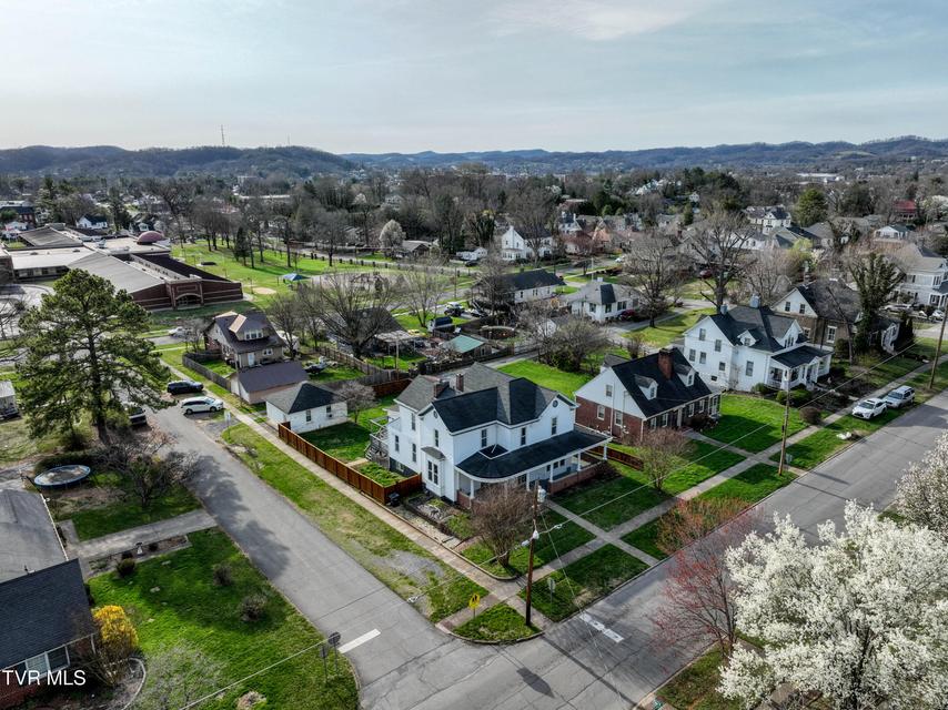 Photo #81: 822 Georgia Avenue