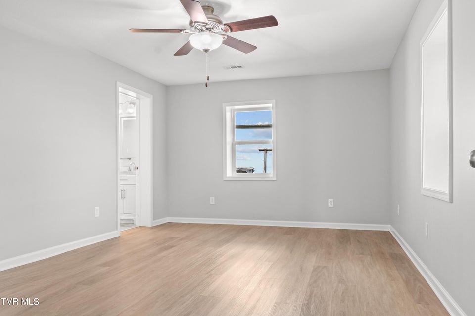 Photo #18: 1829 Kenwood Road