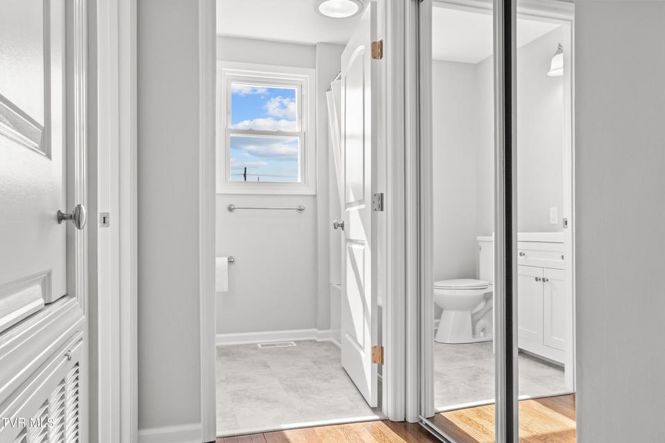 Photo #23: 1829 Kenwood Road