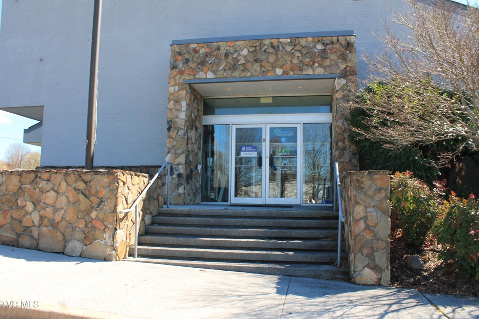 Photo #11: 2710 Roan Street