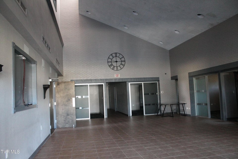 Photo #15: 2710 Roan Street