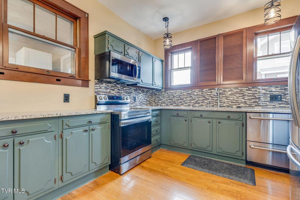 Photo #11: 1107 Holston Avenue