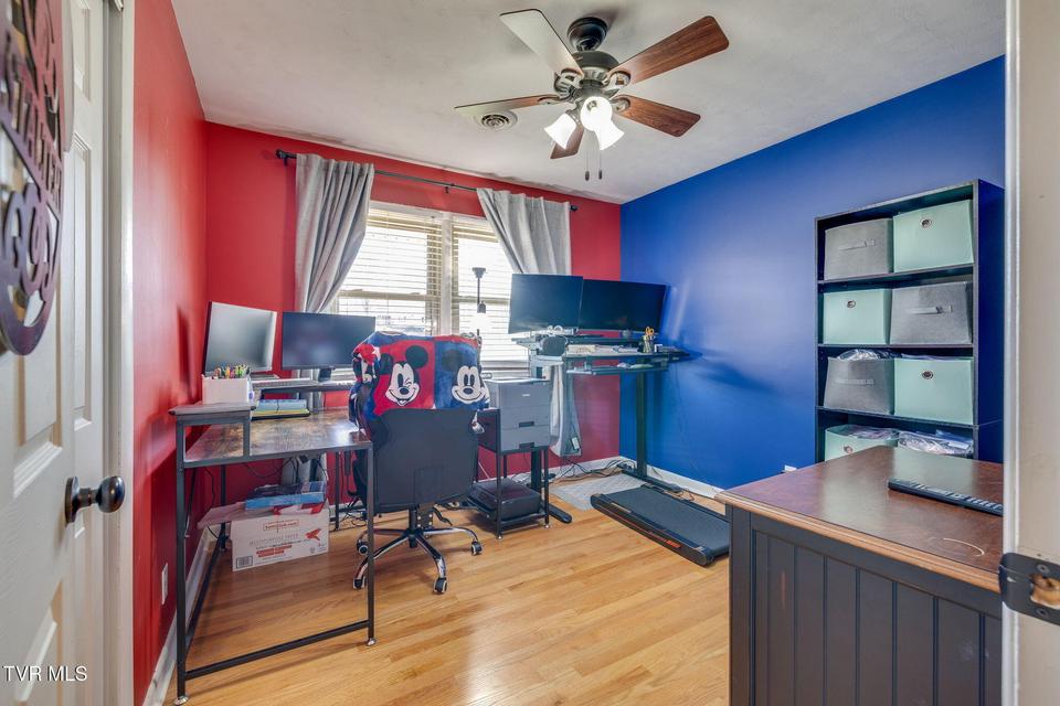 Photo #23: 531 Wilson Street