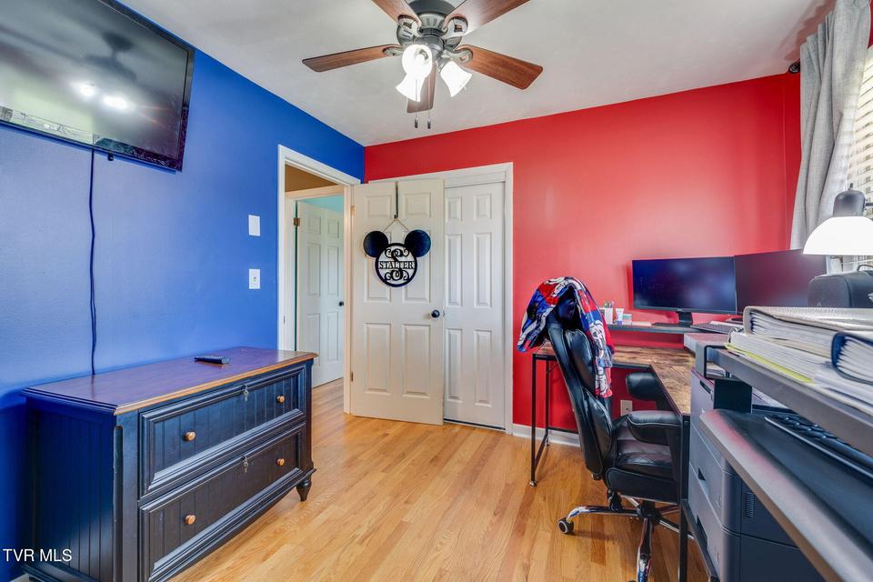 Photo #24: 531 Wilson Street