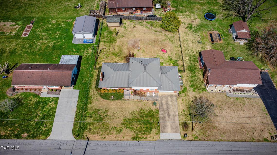 Photo #42: 531 Wilson Street