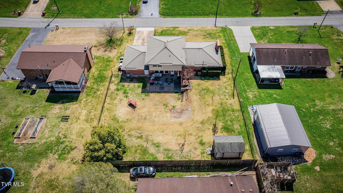 Photo #41: 531 Wilson Street