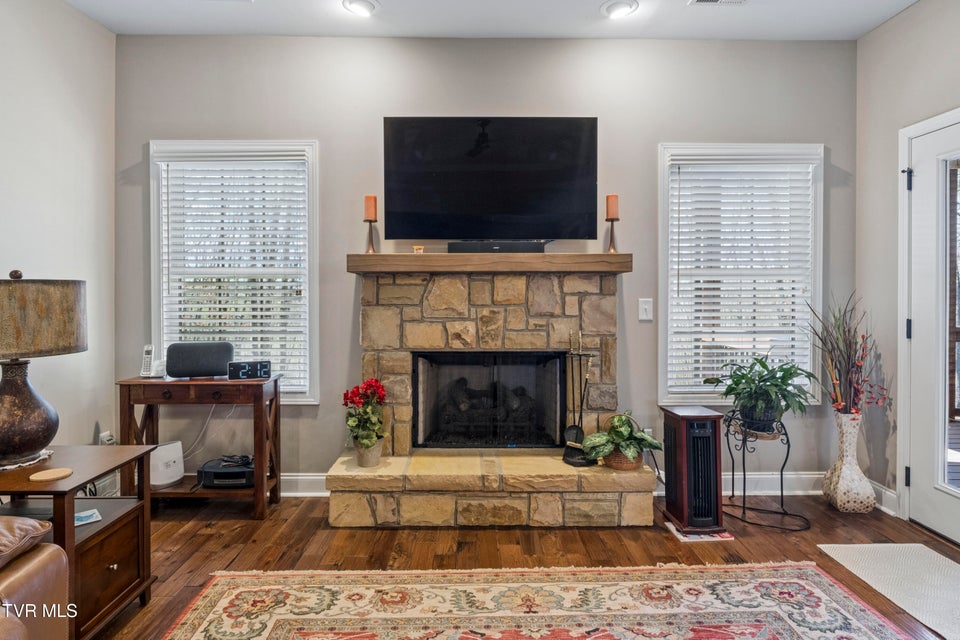 Photo #14: 1148 Cliffview Circle