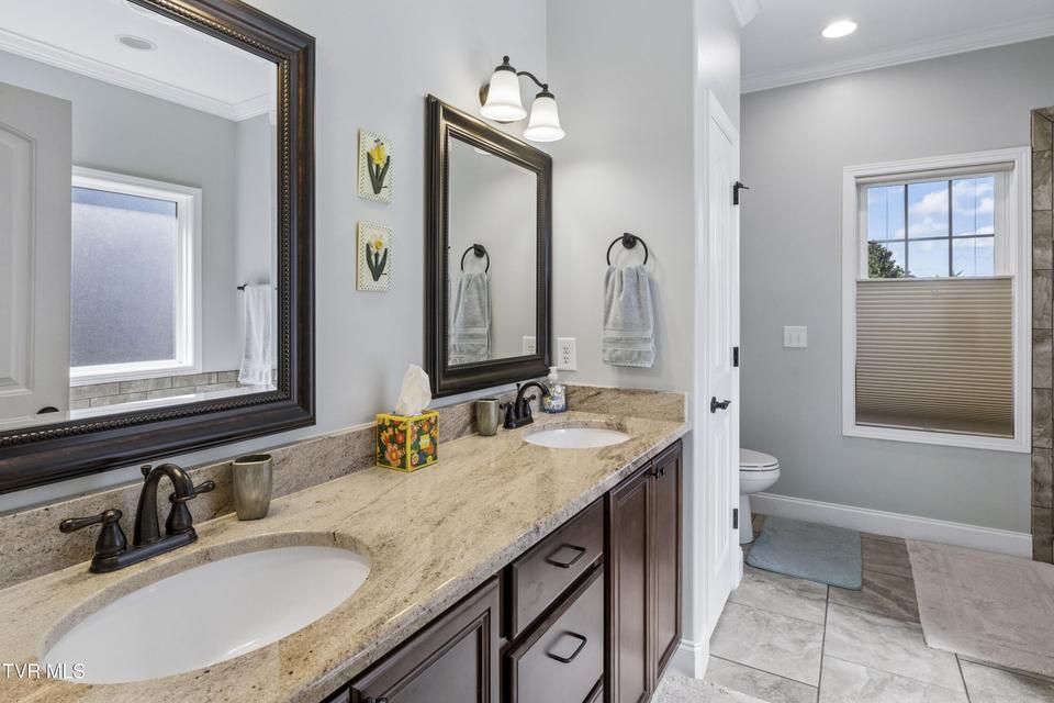 Photo #26: 1148 Cliffview Circle