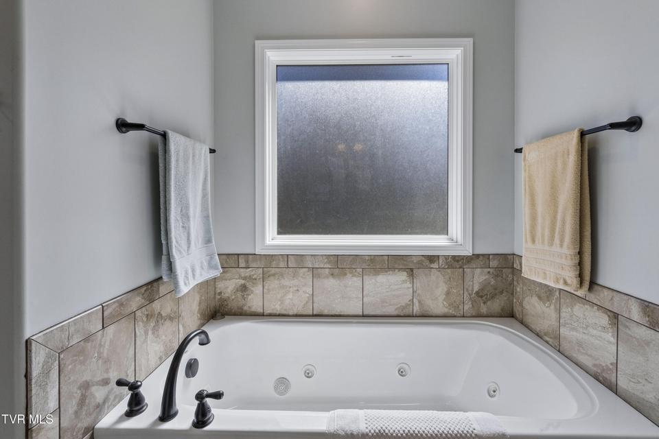 Photo #27: 1148 Cliffview Circle