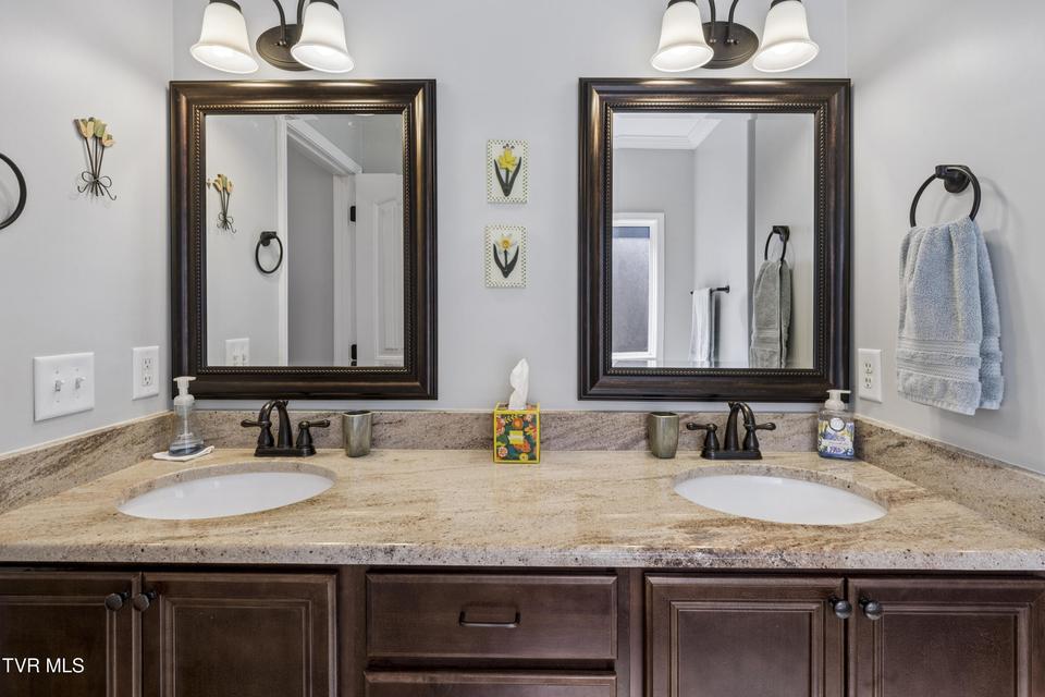 Photo #29: 1148 Cliffview Circle