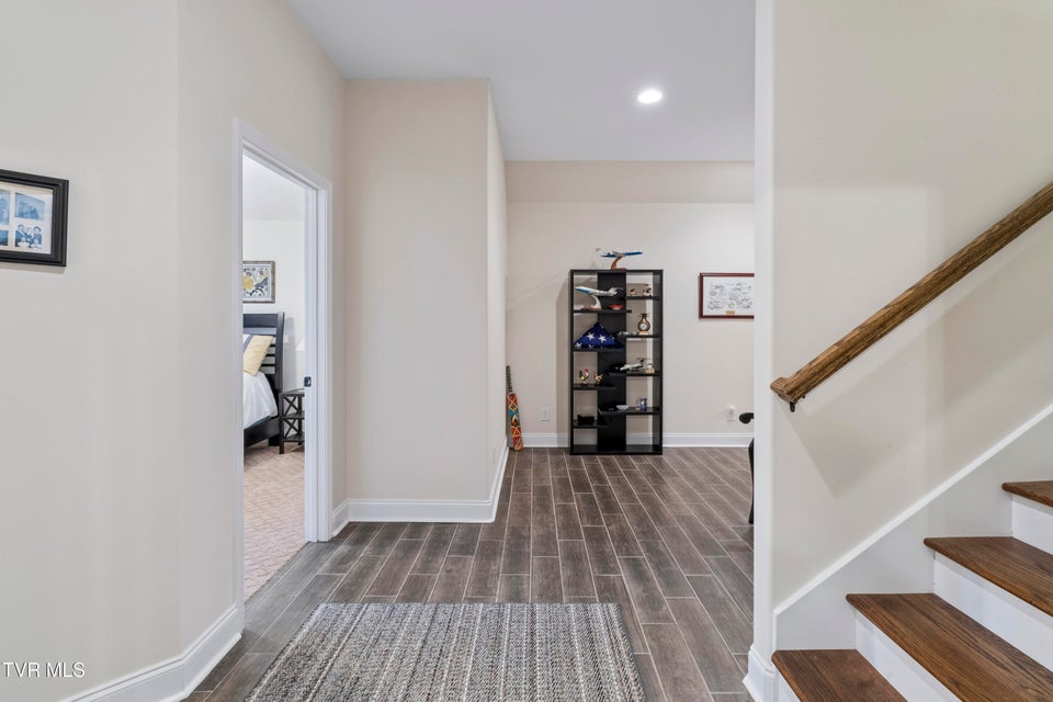 Photo #40: 1148 Cliffview Circle