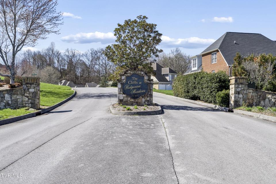 Photo #71: 1148 Cliffview Circle