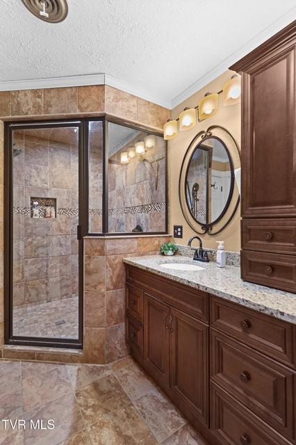 Photo #39: 1325 Doyal Drive