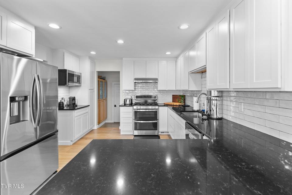 Photo #9: 1325 Doyal Drive