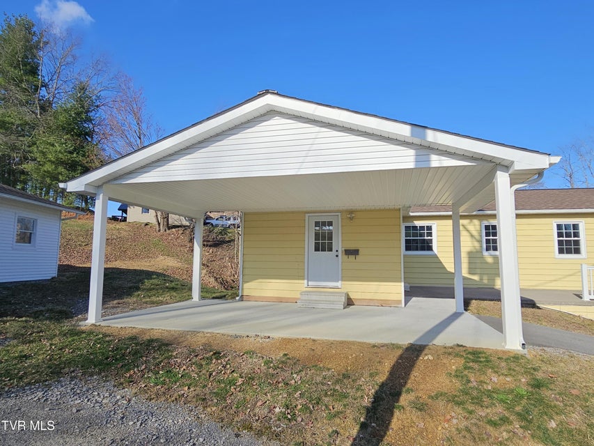 Photo #8: 5723 Eagle Avenue