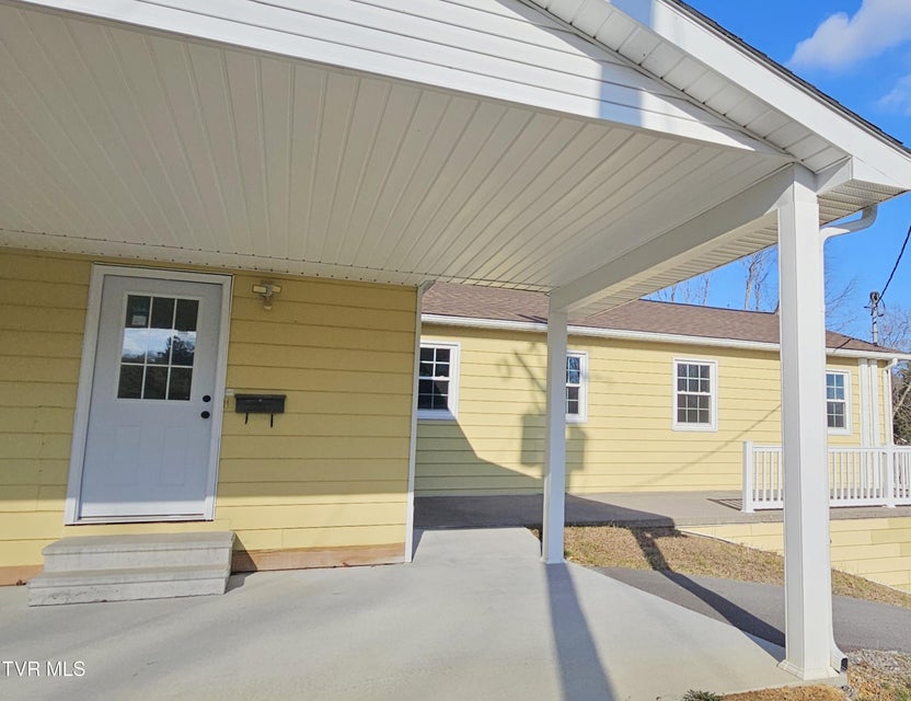 Photo #9: 5723 Eagle Avenue