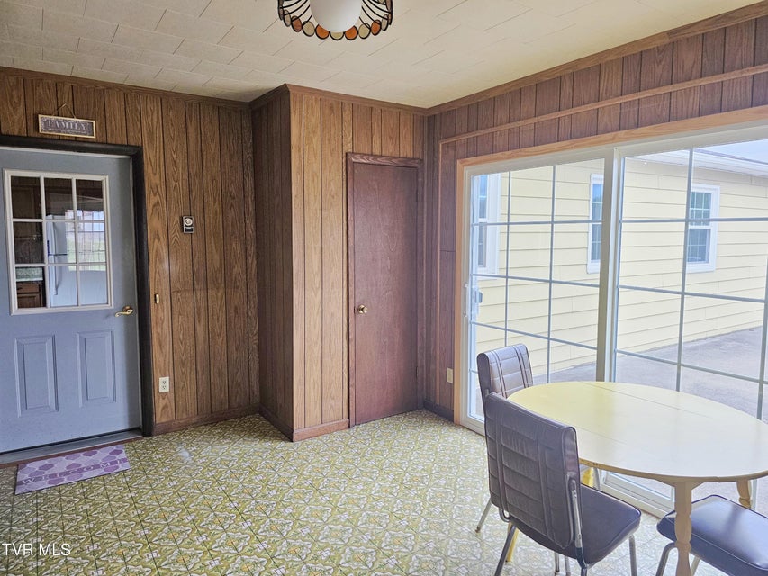 Photo #11: 5723 Eagle Avenue