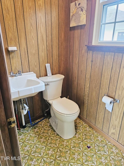 Photo #23: 5723 Eagle Avenue