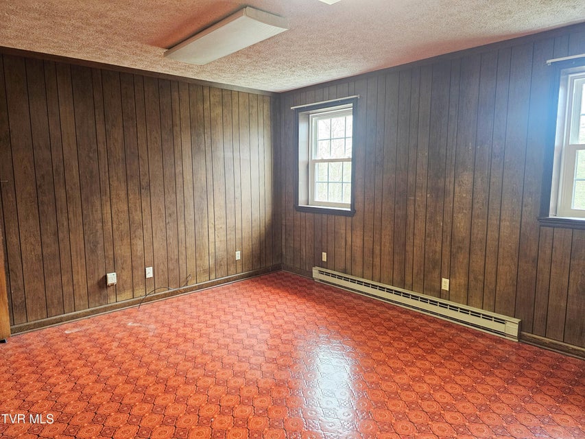 Photo #26: 5723 Eagle Avenue