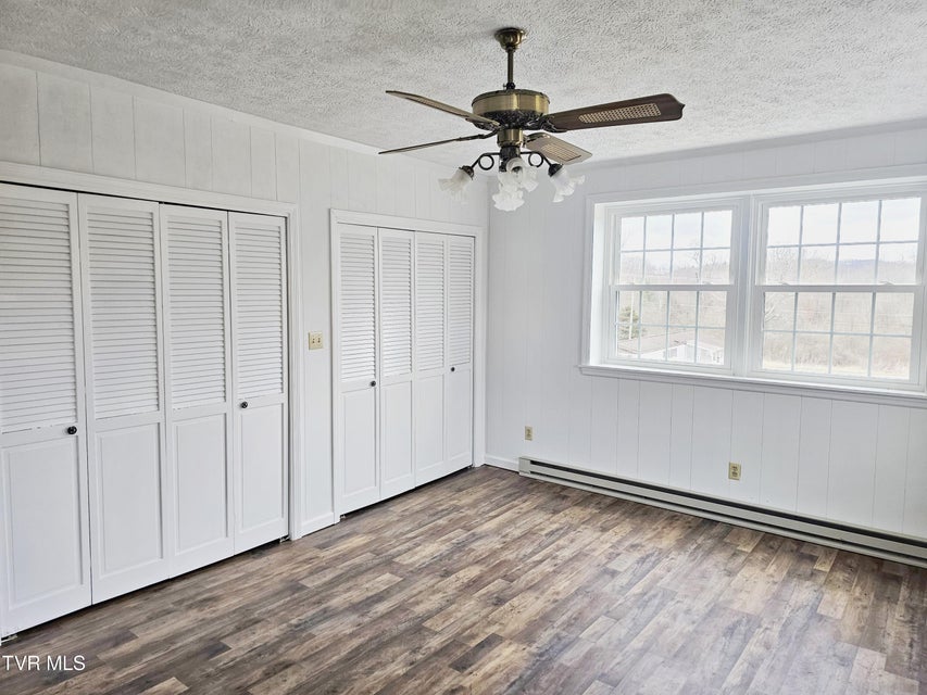 Photo #37: 5723 Eagle Avenue