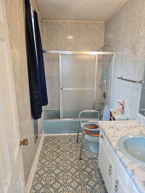 Photo #41: 5723 Eagle Avenue