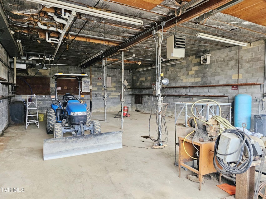 Photo #50: 5723 Eagle Avenue