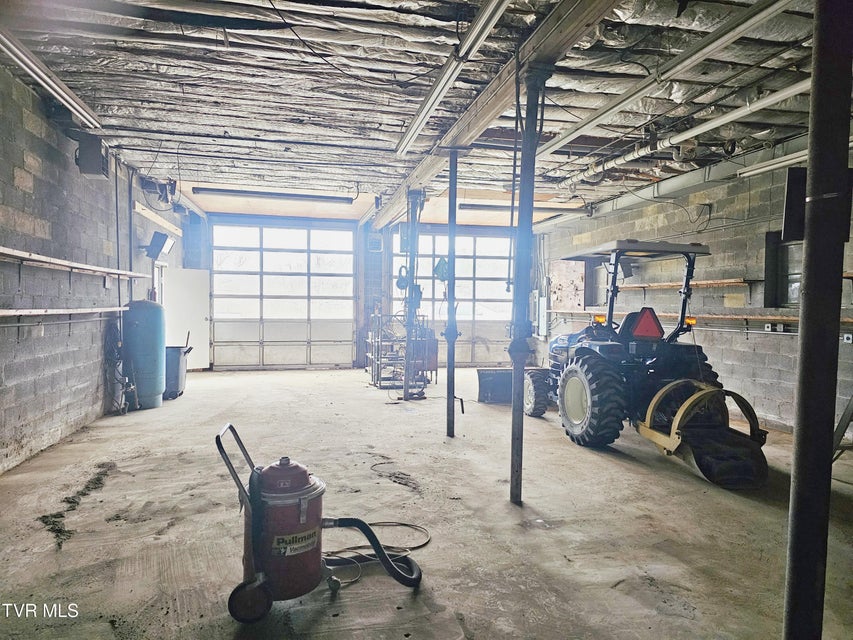 Photo #51: 5723 Eagle Avenue