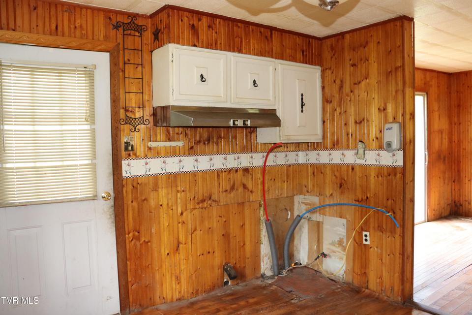 Photo #16: 3849 Nealy Ridge