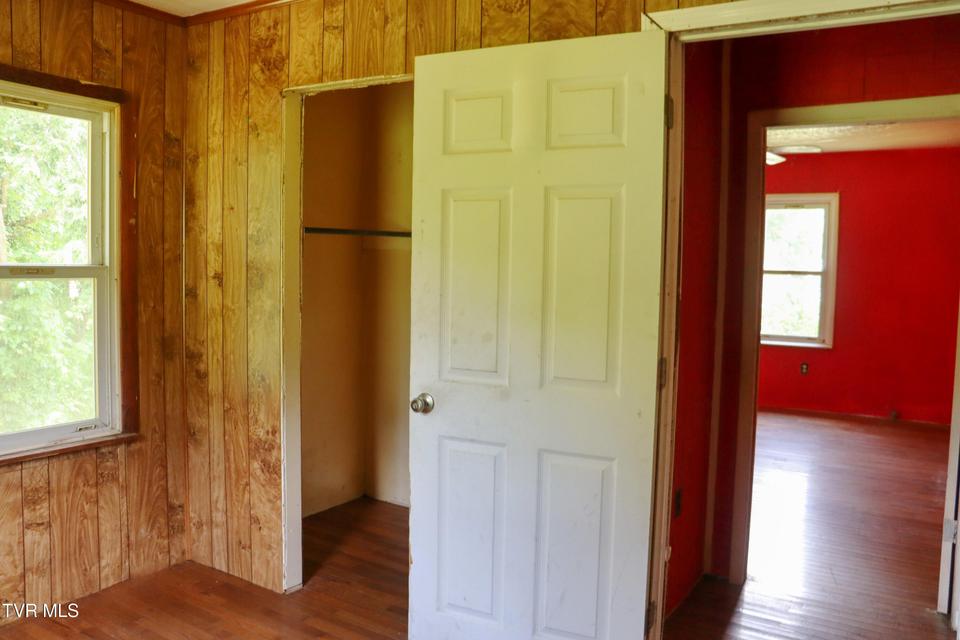 Photo #33: 3849 Nealy Ridge