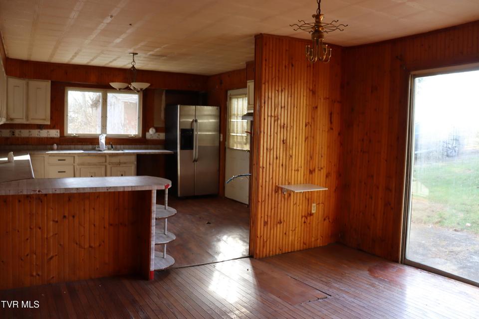 Photo #17: 3849 Nealy Ridge