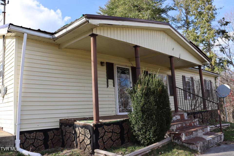 Photo #5: 3849 Nealy Ridge