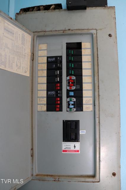 Photo #28: 3849 Nealy Ridge