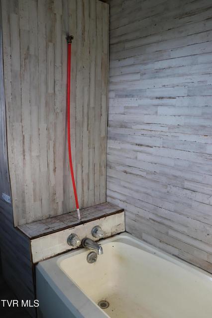 Photo #26: 3849 Nealy Ridge