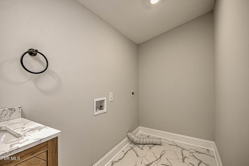 Photo #31: 145 Buttermilk Road