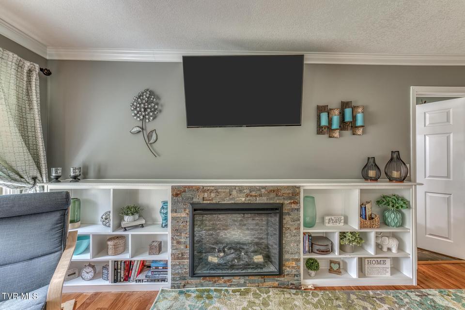 Photo #40: 912 Katies Way