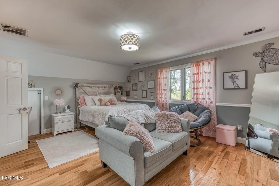 Photo #46: 912 Katies Way