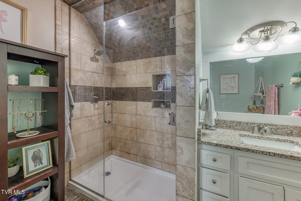 Photo #49: 912 Katies Way